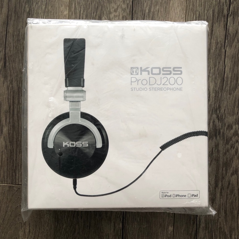NWT Headphones KOSS ProDJ200 Never Been Opened